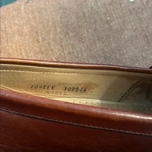 Allen Edmonds Cameron Classic Brown Leather Loafers - Picture 3 of 6